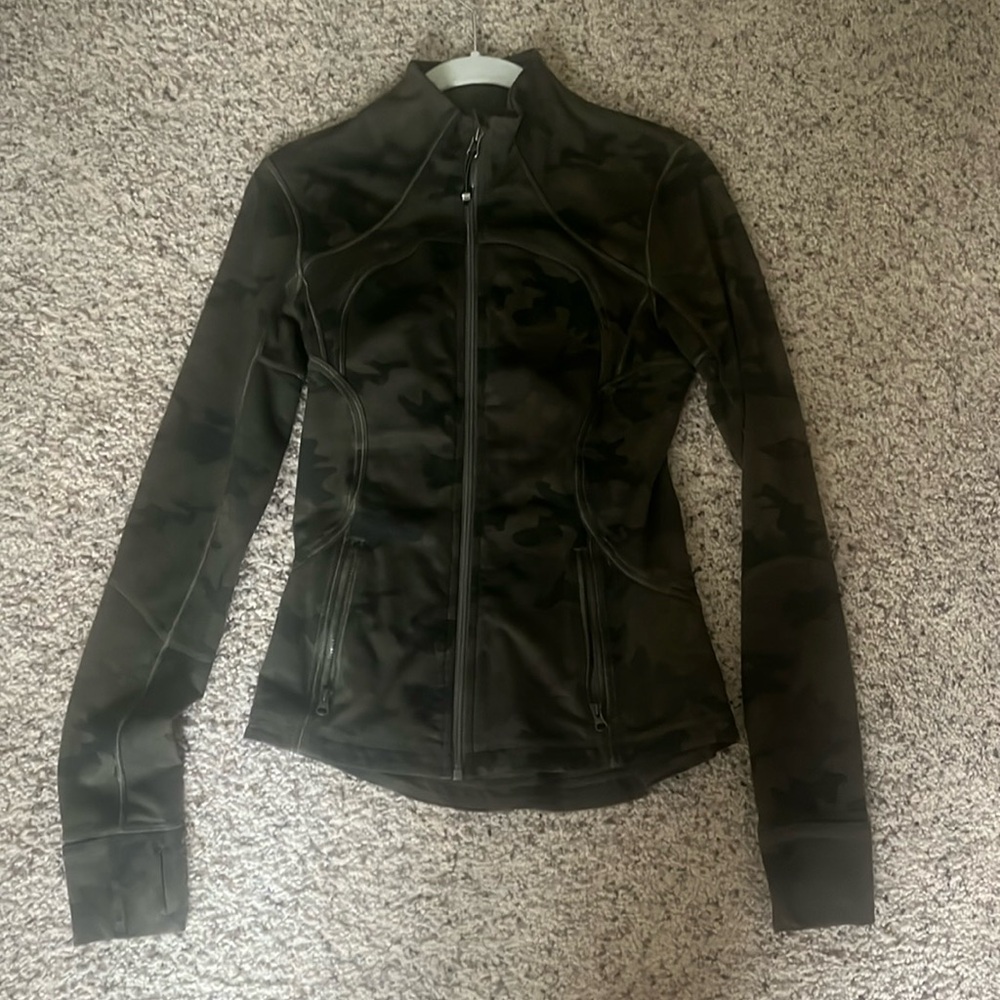 Lululemon Define Camo Jacket Size 4